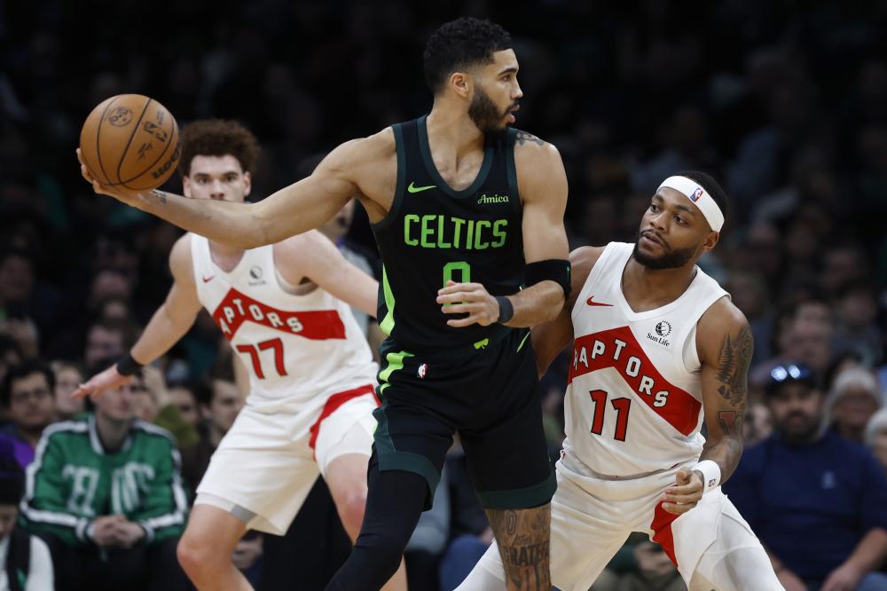 她以超凡的 她以超凡的